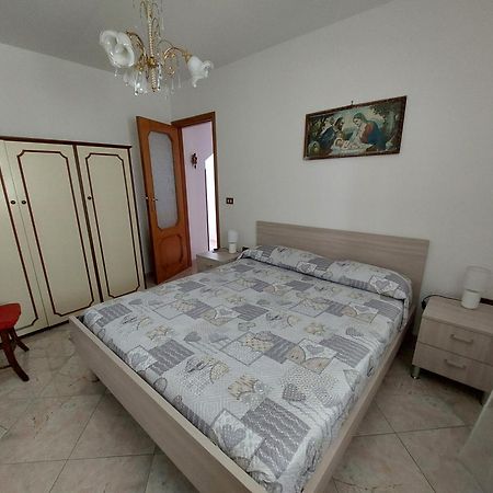 Вілла Casa Lungomare Caronia Marina Екстер'єр фото